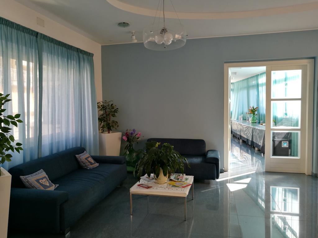Rock Garden Bed & Breakfast Gaeta Luaran gambar